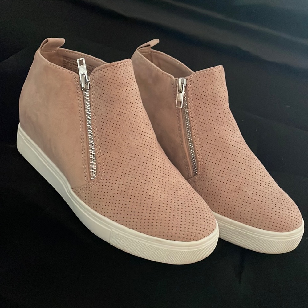 Cute Dusty Rose Shoes